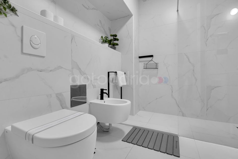 BeachFront Deluxe B&B I