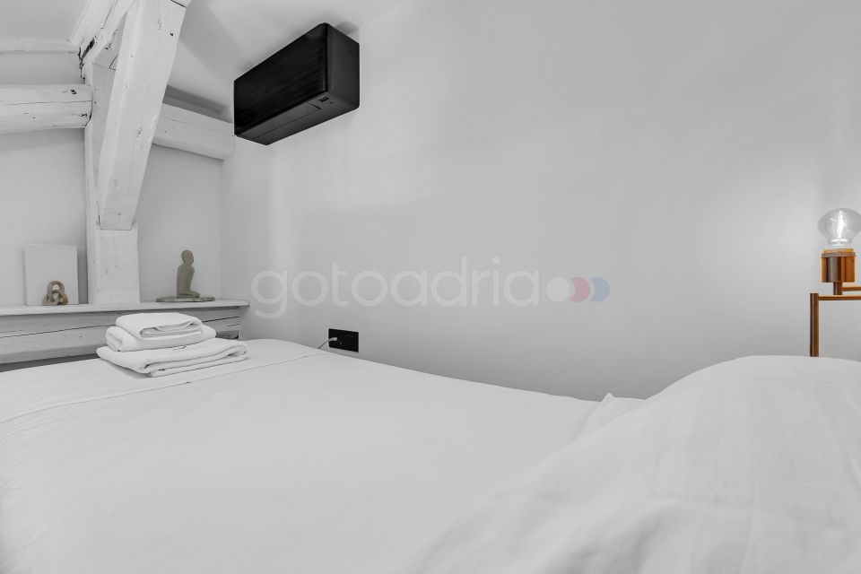 BeachFront Deluxe B&B I