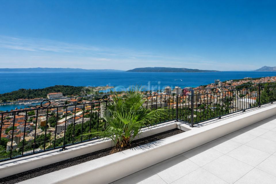 LuxuryAptInVilla•Smaragd•Pool