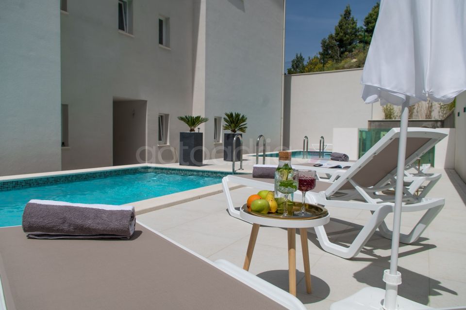 LuxuryAptInVilla•Smaragd•Pool