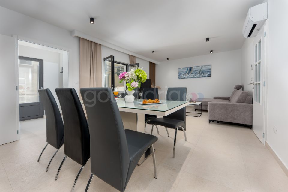 Apartments Maslina I