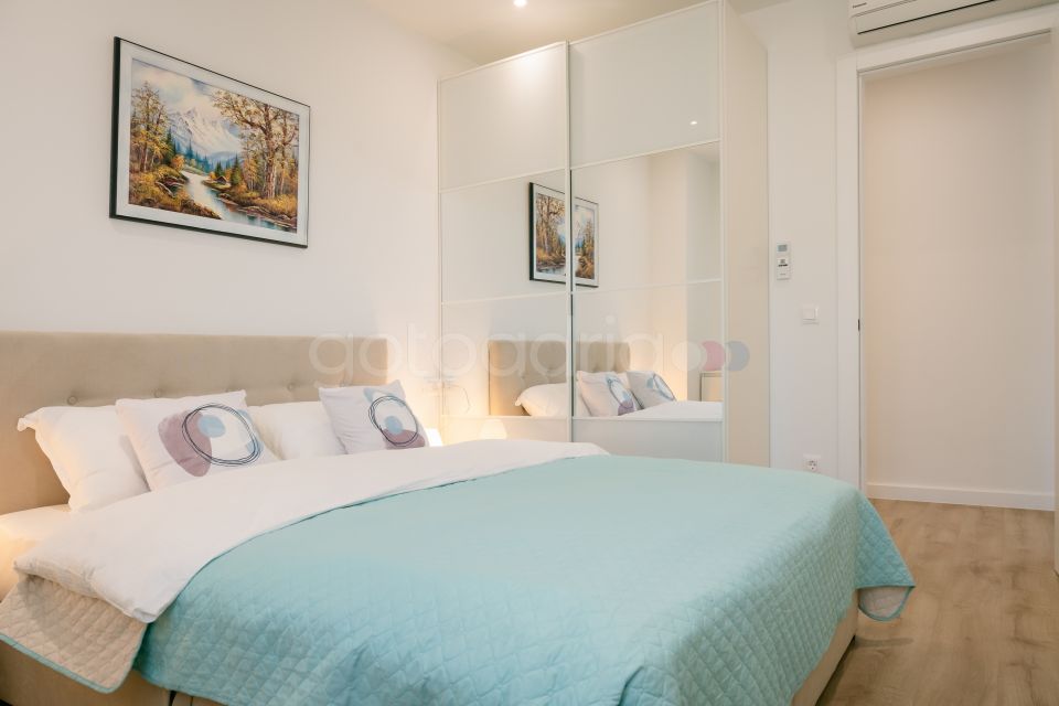 Elegant Stay Apartment