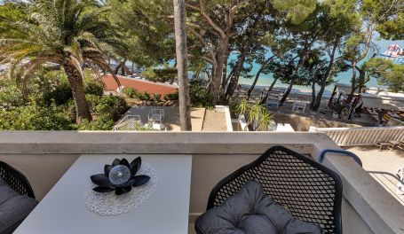 BeachFront Deluxe B&B I