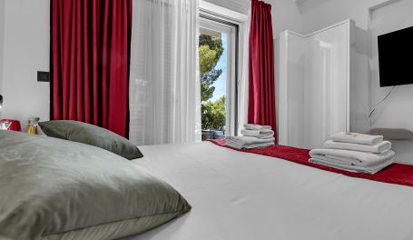 BeachFront Deluxe B&B I