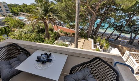 BeachFront Deluxe B&B I