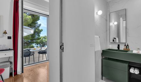 BeachFront Deluxe B&B II