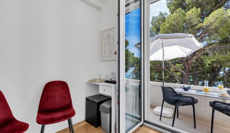 BeachFront Deluxe B&B II