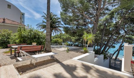 BeachFront Deluxe B&B II