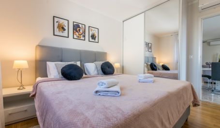 Three Bedroom Apt Wald VII
