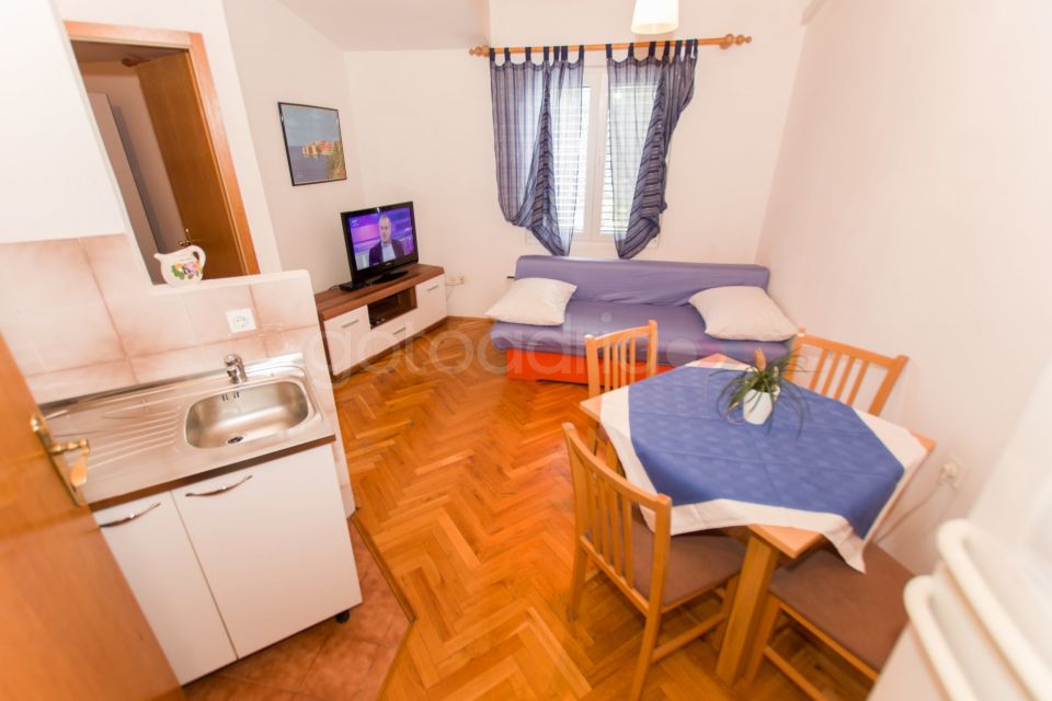 Apartman u centru Tonka III