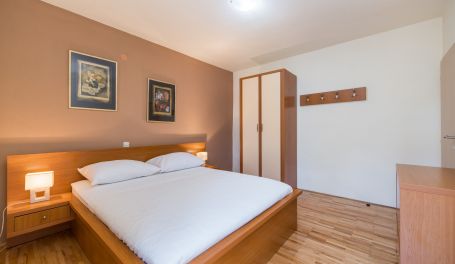 Apartman u centru Dolore II 